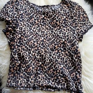 Medium cheeta print crop top- American Eagle